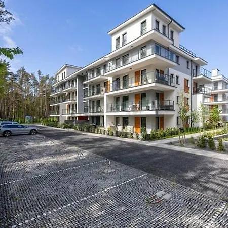 דירה With Balcony, Close To The Beach, Pool