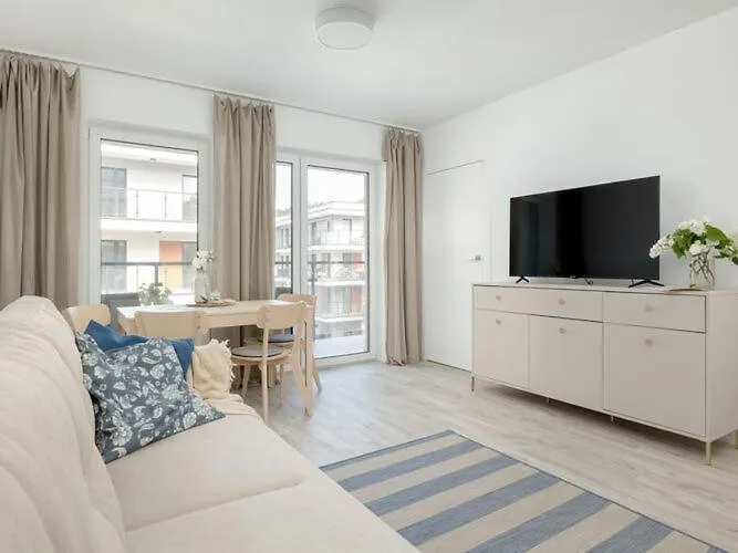 With Balcony, Close To The Beach, Pool Appartamento Pobierowo